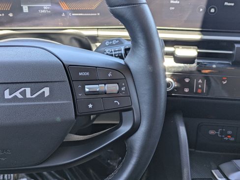 Certified 2026 Kia Sportage LX FWD image 22