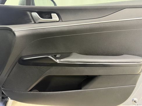 Used 2021 Kia K5 LXS image 24