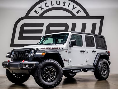 Used 2025 Jeep Wrangler Unlimited Rubicon w/ XTREMEE 35" Tire Package AWD/4WD image 1