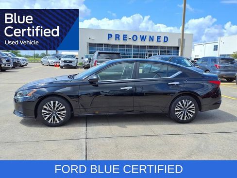 Used 2024 Nissan Altima 2.5 SV FWD image 3