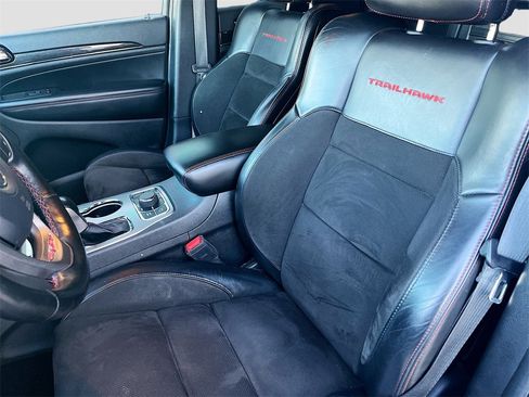Used 2020 Jeep Grand Cherokee Trailhawk image 21