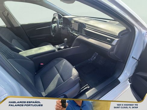 Used 2025 Toyota Camry LE image 32