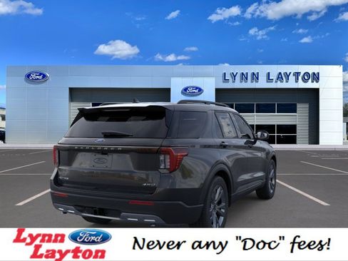 New 2026 Ford Explorer Active w/ Active Comfort Package AWD/4WD image 8