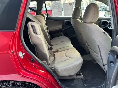 Used 2011 Toyota RAV4 4WD image 15