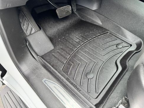 Used 2023 Chevrolet Silverado 1500 LT image 13