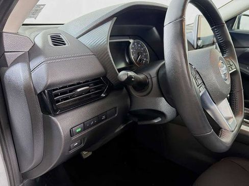 Certified 2023 Nissan Sentra SV w/ All-Weather Package FWD image 8