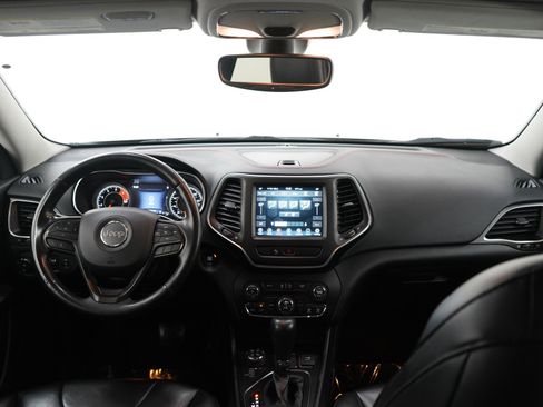 Used 2020 Jeep Cherokee Trailhawk w/ Comfort/Convenience Group image 12