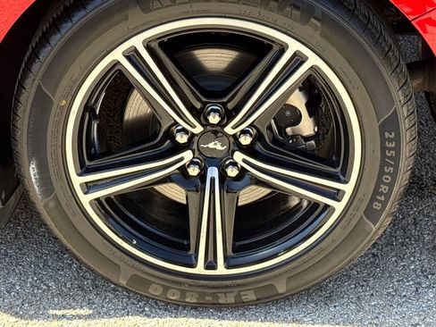 Used 2024 Ford Mustang Premium image 10