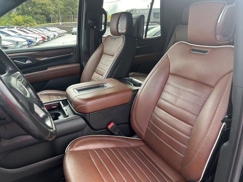 Used 2023 GMC Yukon Denali Ultimate image 23