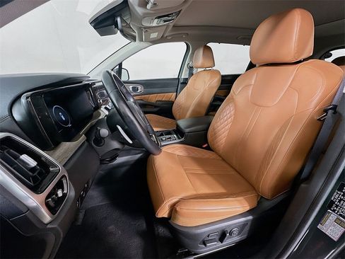 Certified 2023 Kia Sorento SX Prestige image 29