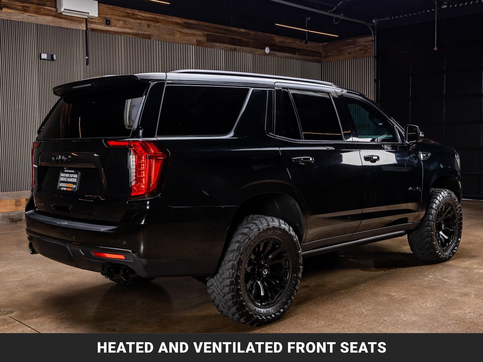 Used 2022 GMC Yukon AT4 AWD/4WD image 9