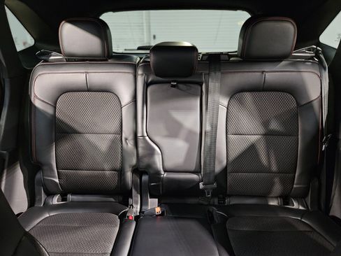 Used 2024 Ford Escape ST-Line image 13