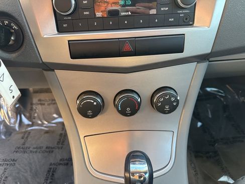 Used 2008 Chrysler Sebring LX image 14