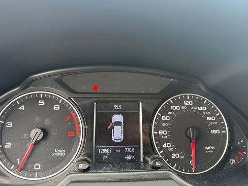Used 2010 Audi Q5 3.2 Premium AWD/4WD image 17