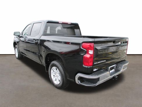 Used 2025 Chevrolet Silverado 1500 LT image 3