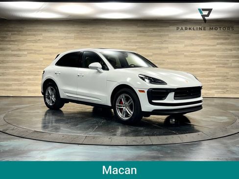 Used 2023 Porsche Macan AWD/4WD image 1
