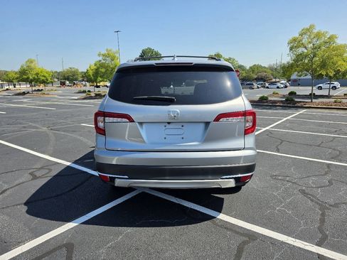 Used 2020 Honda Pilot Touring image 6