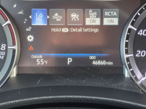 Used 2023 Toyota Highlander XLE image 21