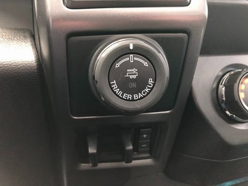 Used 2019 Ford F150 XLT w/ Equipment Group 302A Luxury image 11