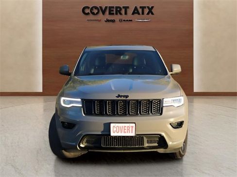 Used 2020 Jeep Grand Cherokee Altitude image 6