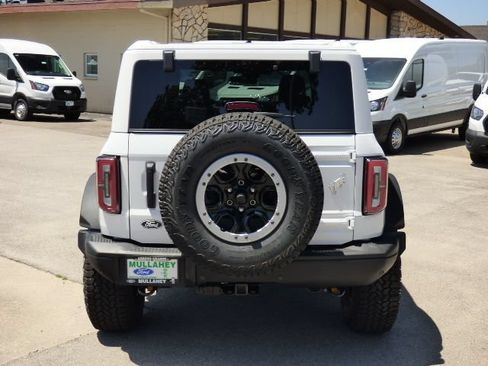 New 2026 Ford Bronco Badlands AWD/4WD image 4