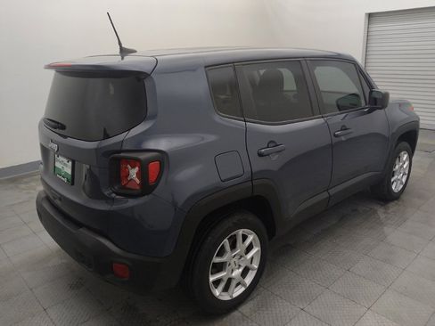 Used 2023 Jeep Renegade Latitude AWD/4WD image 9