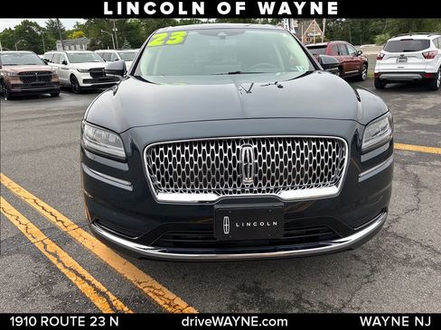 Used 2023 Lincoln Nautilus AWD w/ Premium Package image 11