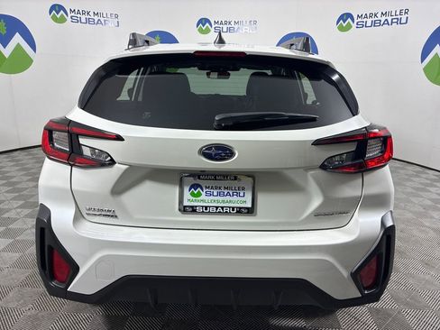 Used 2025 Subaru Crosstrek 2.0i Premium image 10