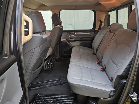 Used 2019 RAM 1500 Big Horn image 16