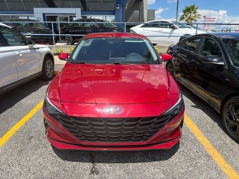 Used 2023 Hyundai Elantra SEL FWD image 6