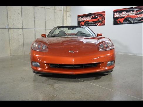 Used 2006 Chevrolet Corvette Convertible w/ Preferred Equipment Group RWD image 3
