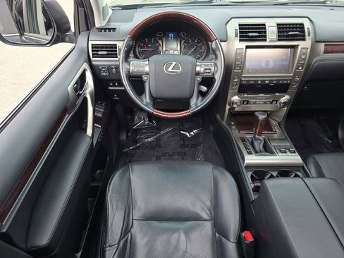 Used 2017 Lexus GX 460 Premium AWD/4WD image 18