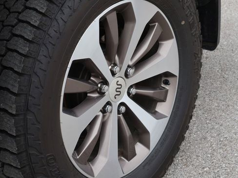 Used 2017 Ford F150 King Ranch w/ Equipment Group 601A Luxury image 39