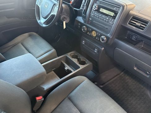 Used 2014 Honda Ridgeline Sport image 17