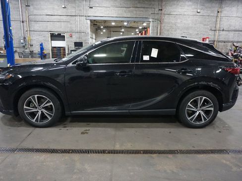Used 2024 Lexus RX 350 Premium w/ Accessory Package (Z1) image 21