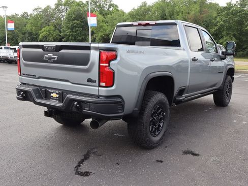 New 2026 Chevrolet Silverado 2500 ZR2 w/ ZR2 Bison Edition AWD/4WD image 22