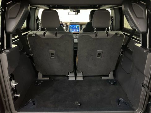 Certified 2022 Ford Bronco Outer Banks w/ Sasquatch Package AWD/4WD image 35