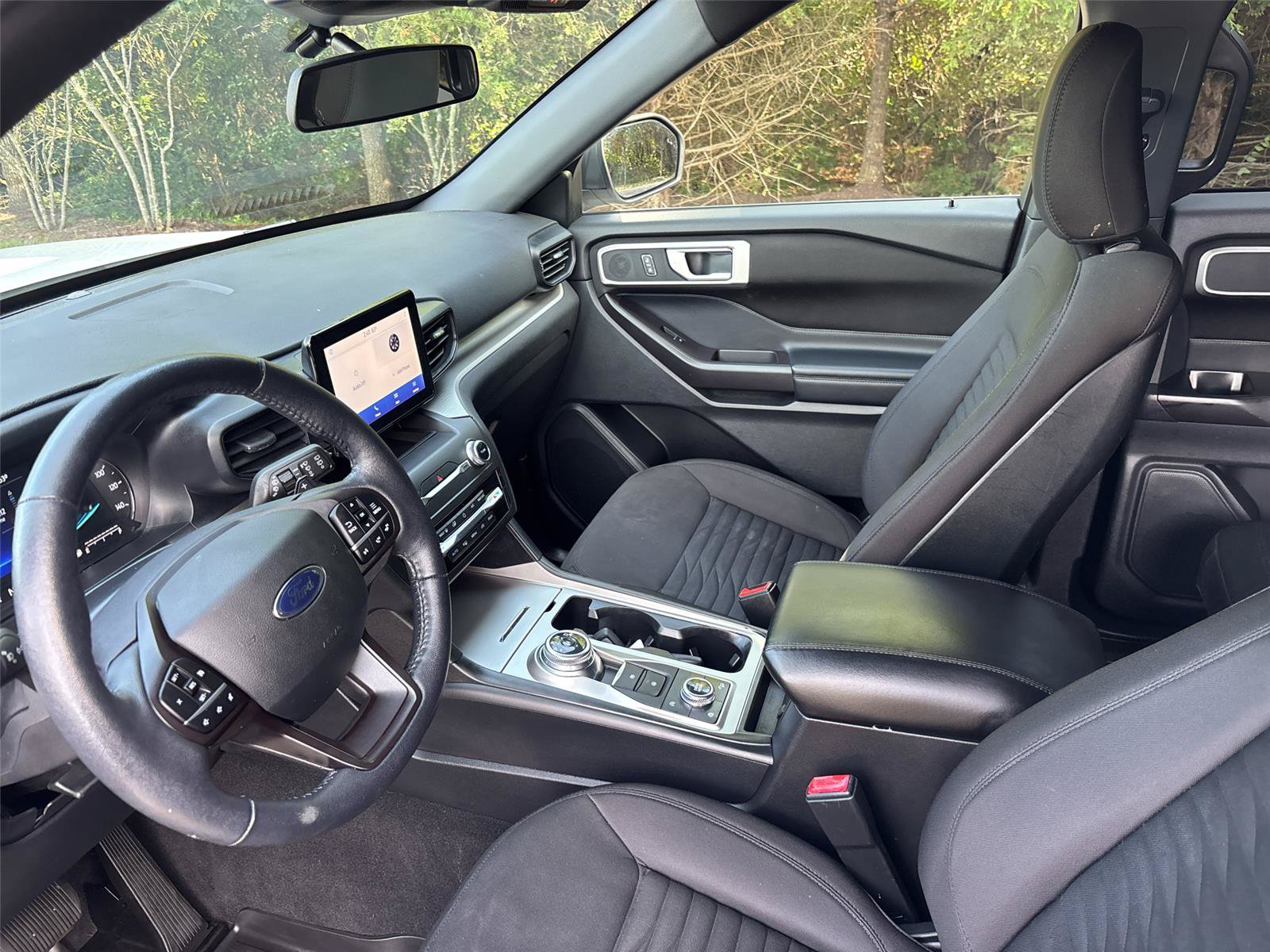 Used 2020 Ford Explorer XLT w/ Comfort Package AWD/4WD image 20