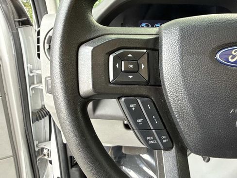Used 2022 Ford E-350 and Econoline 350 Super Duty image 39
