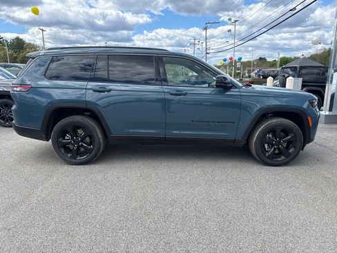 New 2026 Jeep Grand Cherokee L Limited w/ Limited Altitude Package AWD/4WD image 5