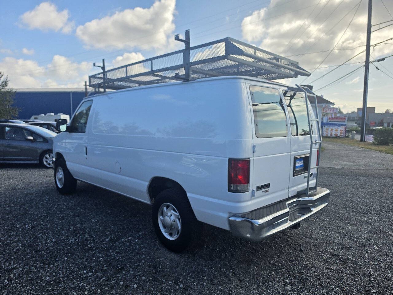 Used 2014 Ford E-250 and Econoline 250 RWD image 5