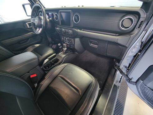 Used 2021 Jeep Gladiator Overland w/ Popular Equipment Package AWD/4WD image 20