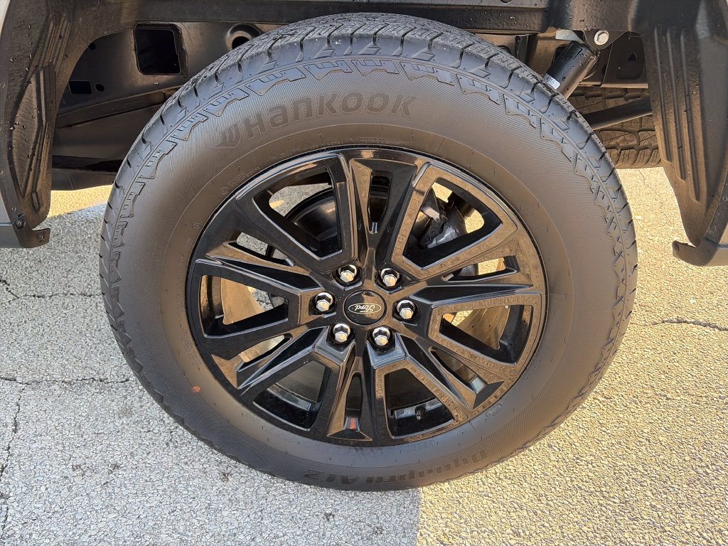 Used 2025 Ford F150 Platinum AWD/4WD image 11