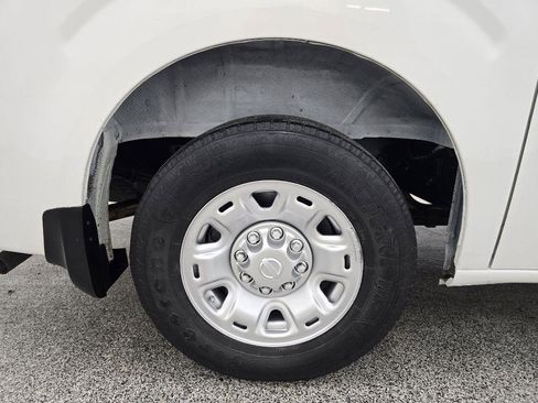Used 2017 Nissan NV 2500 SV w/ Technology Package RWD image 25