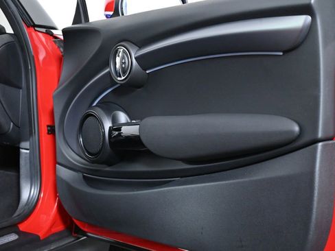 Certified 2024 MINI Cooper 2-Door Hardtop image 27