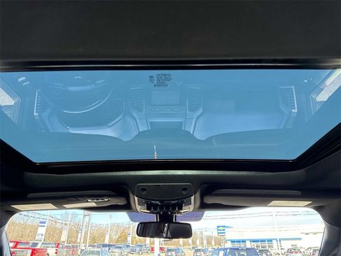 Used 2018 Ford F150 Raptor w/ Equipment Group 802A Luxury image 28