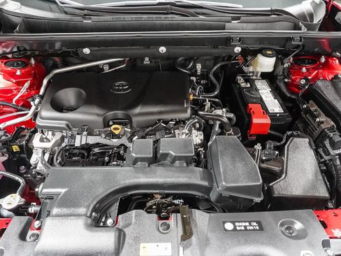 Certified 2023 Toyota RAV4 LE FWD image 28