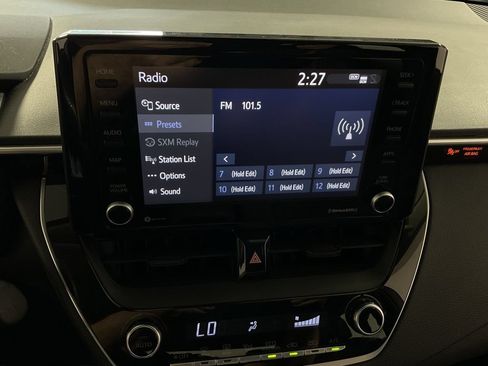 Used 2022 Toyota Corolla LE FWD image 23