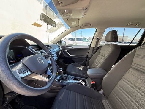 Used 2022 Volkswagen Tiguan S image 5