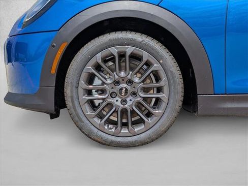 Used 2025 MINI Cooper S image 9